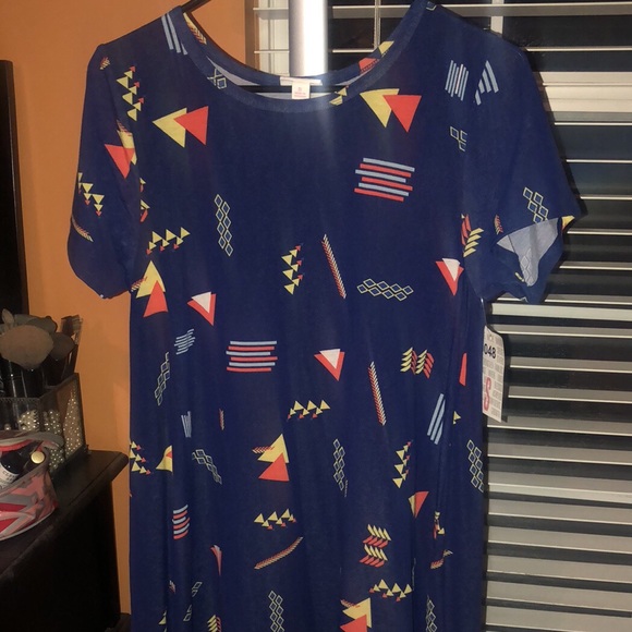 LuLaRoe Dresses & Skirts - LulaRoe Carly New w/tags!
